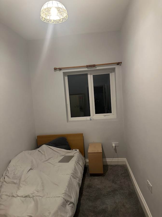Moriam's room
