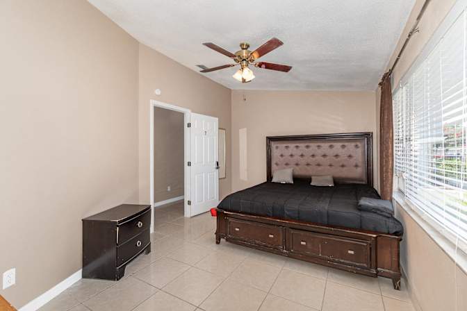 PadSplit's room