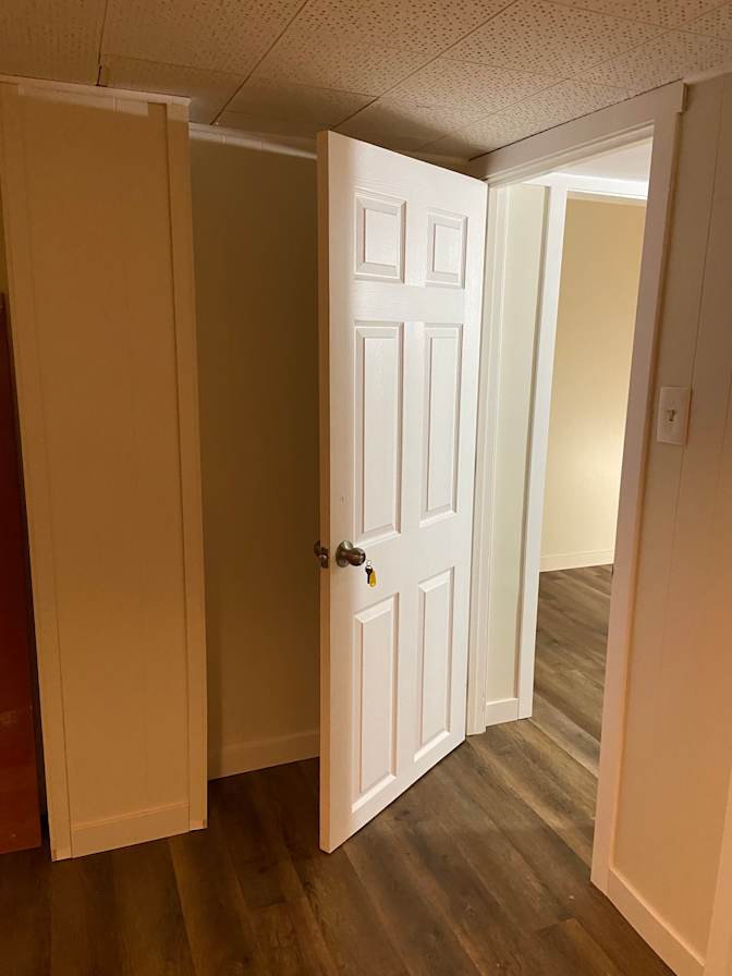 Nas's room