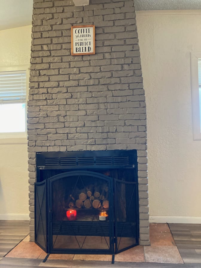 Andrew C Considine's room