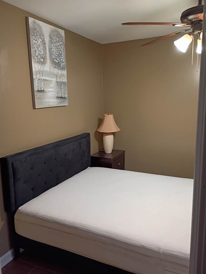 Jerome Sands's room