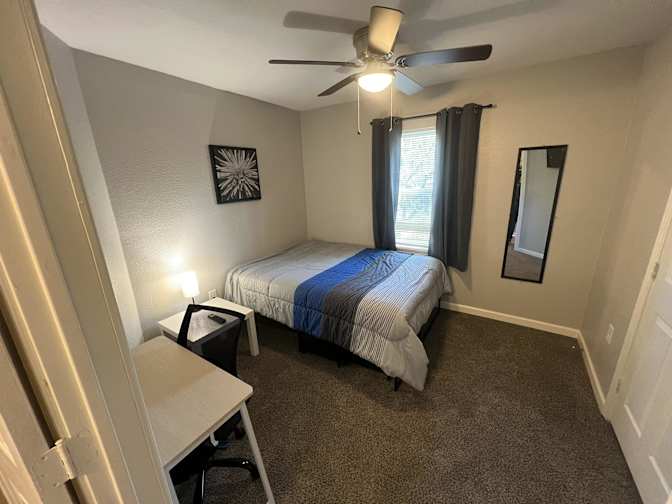 PadSplit's room