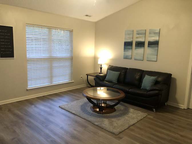 Carolina Realty Link's room