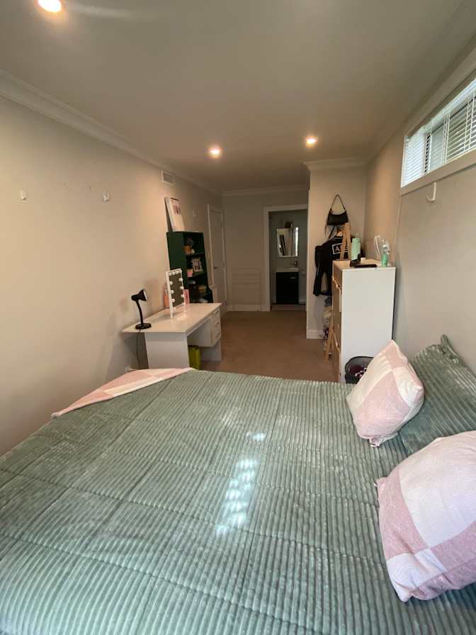 Kaitlyn's room