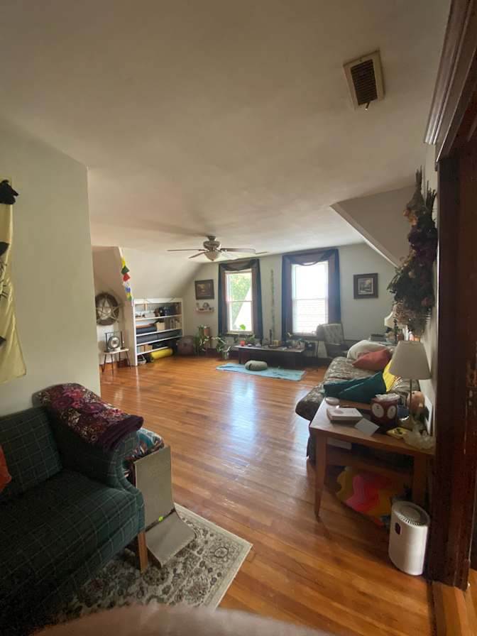 Estelle Cassanelli's room
