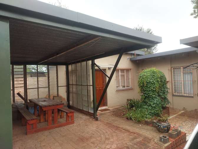 Nontobeko's room