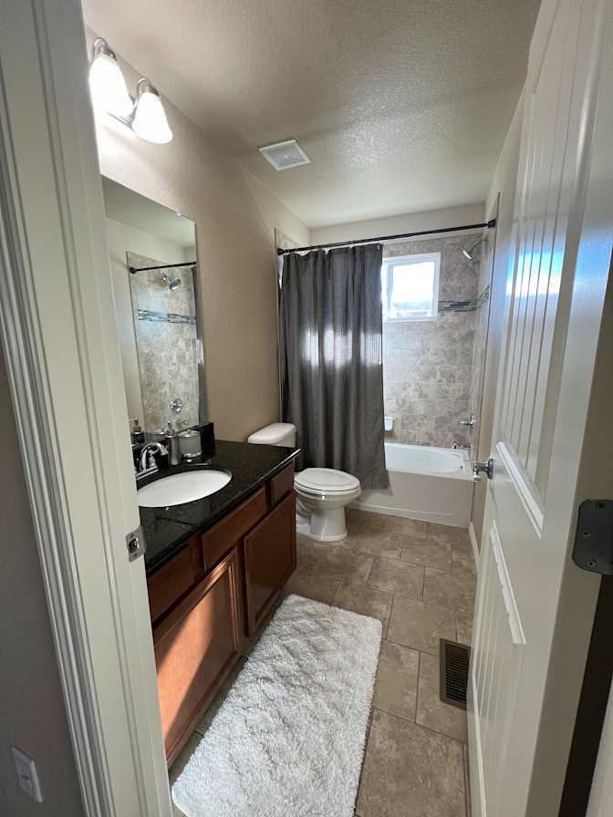 Kaitlyn's room