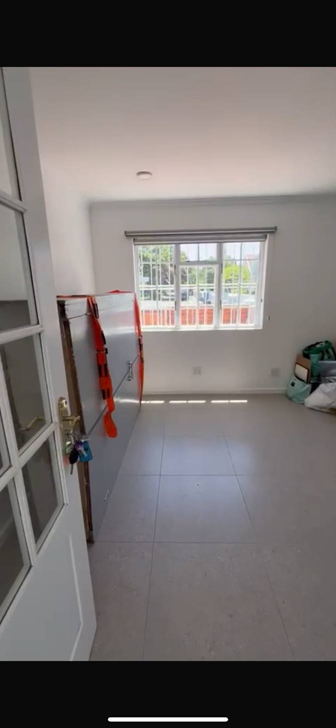 Vicky's room