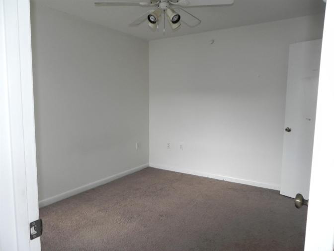 Alcove Rooms's room