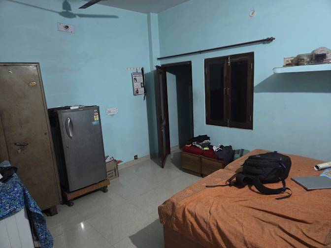 Himanshu Bhatia's room