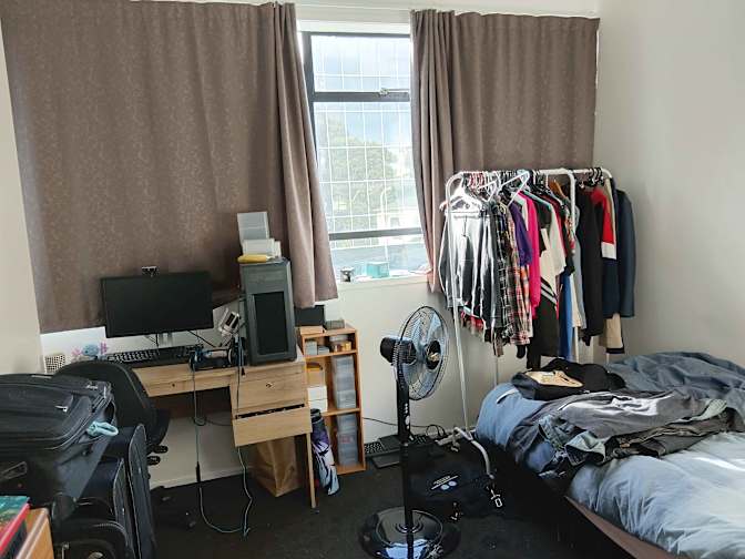 Lynne's room