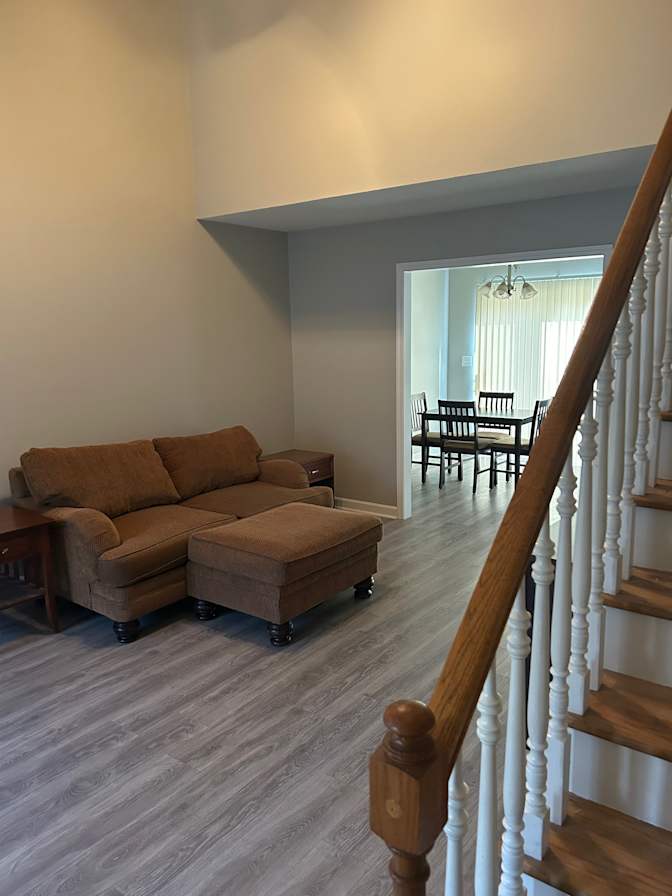 Alcove Rooms's room