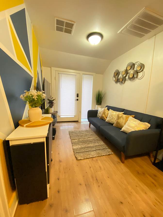 GiGi's room