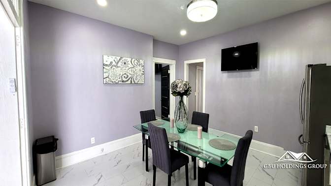 GBU Holdings Group's room