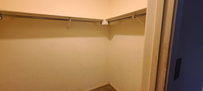 Melinda Salinas's room