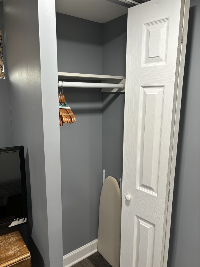 M. Safire Windley's room
