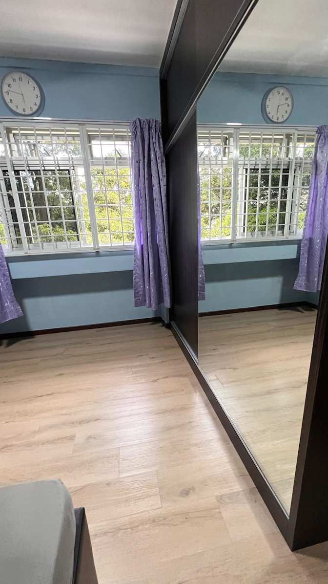 Viknes's room