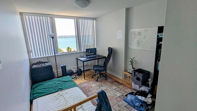 Reza's room