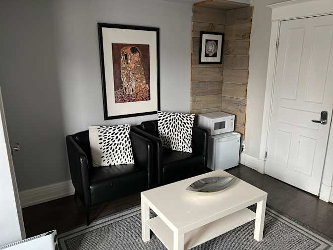 Nick Sarkovski's room