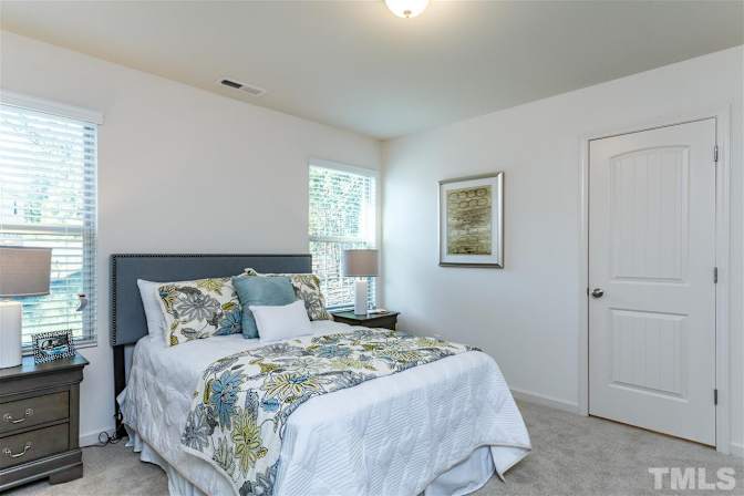 Alcove Rooms's room