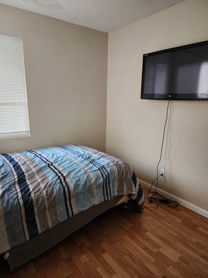Sumadi's room