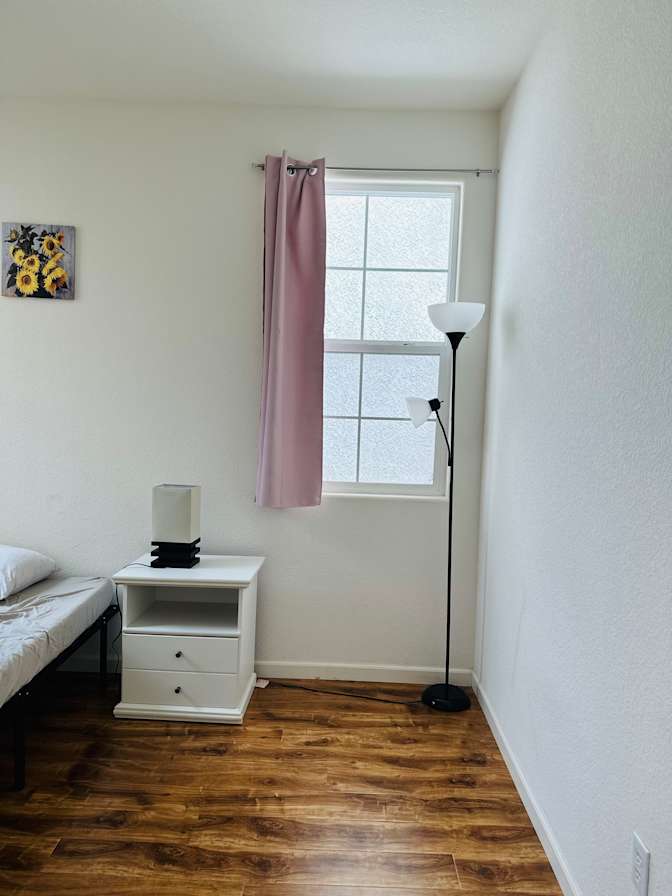 Shiny karthigeyan's room