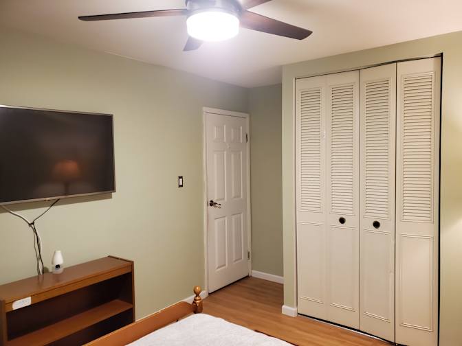 Enrique's room