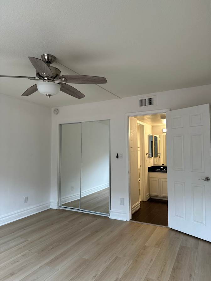 Linda R's room