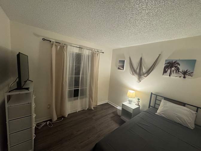 Jennifer's room