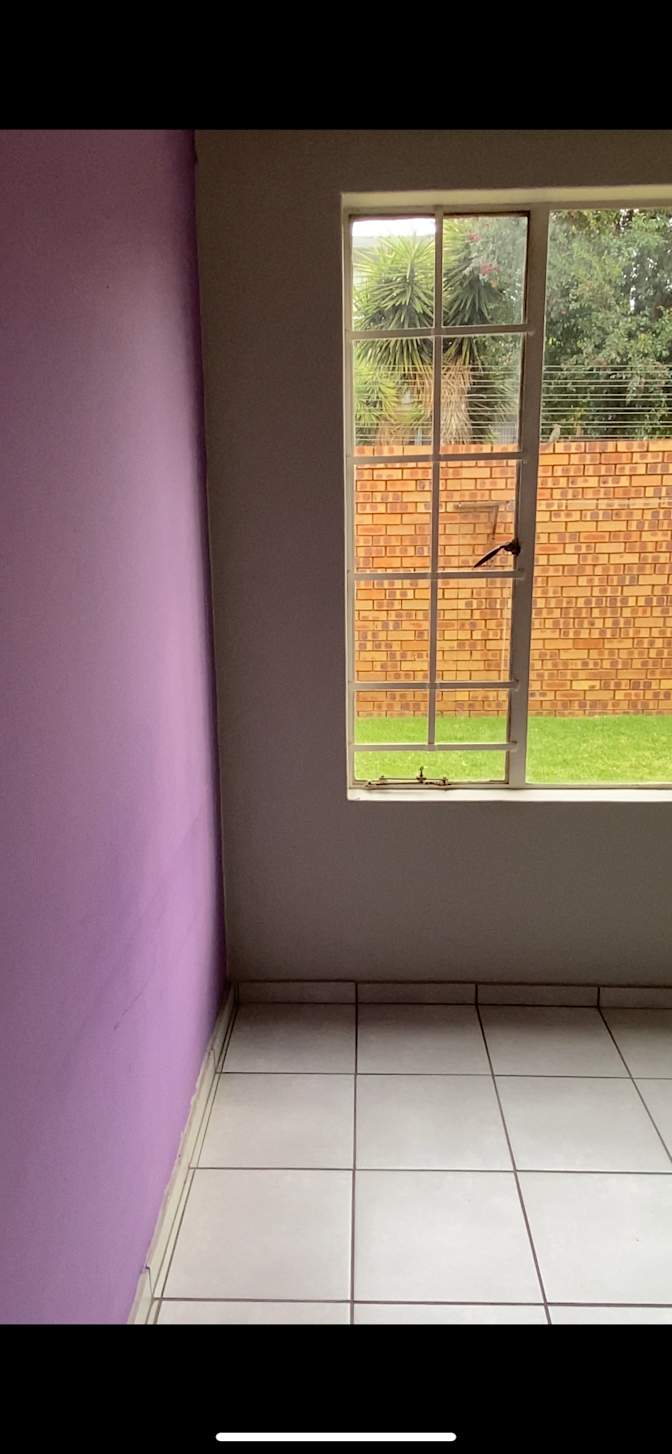 Luyanda Mhlambi's room