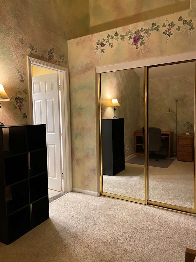 Donna's room