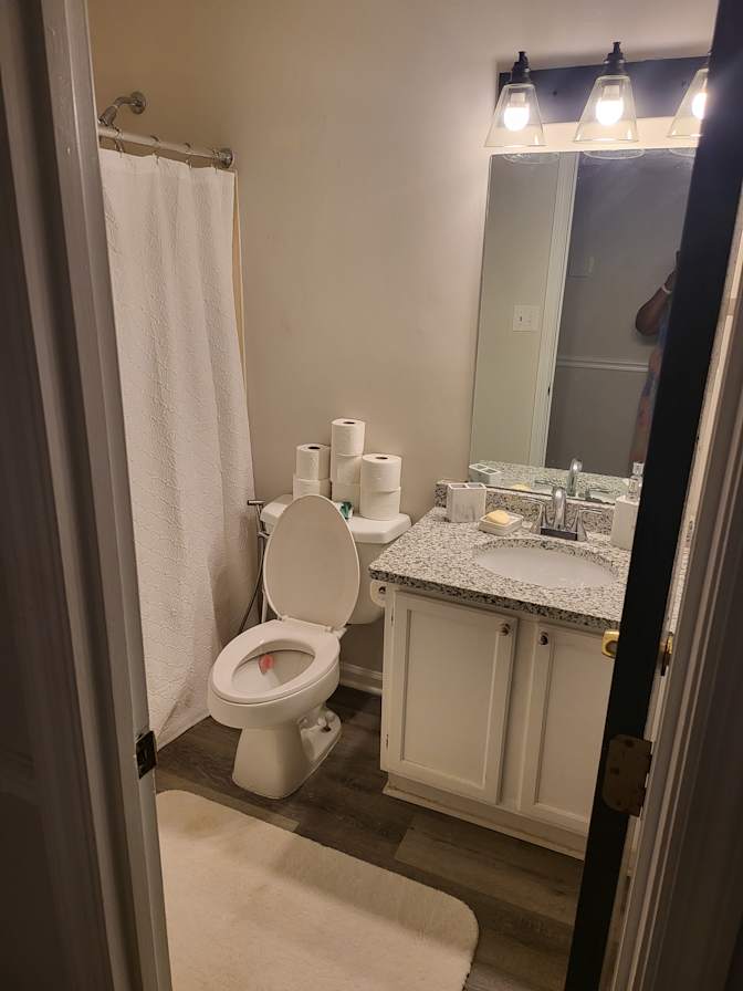 DIAMOND's room