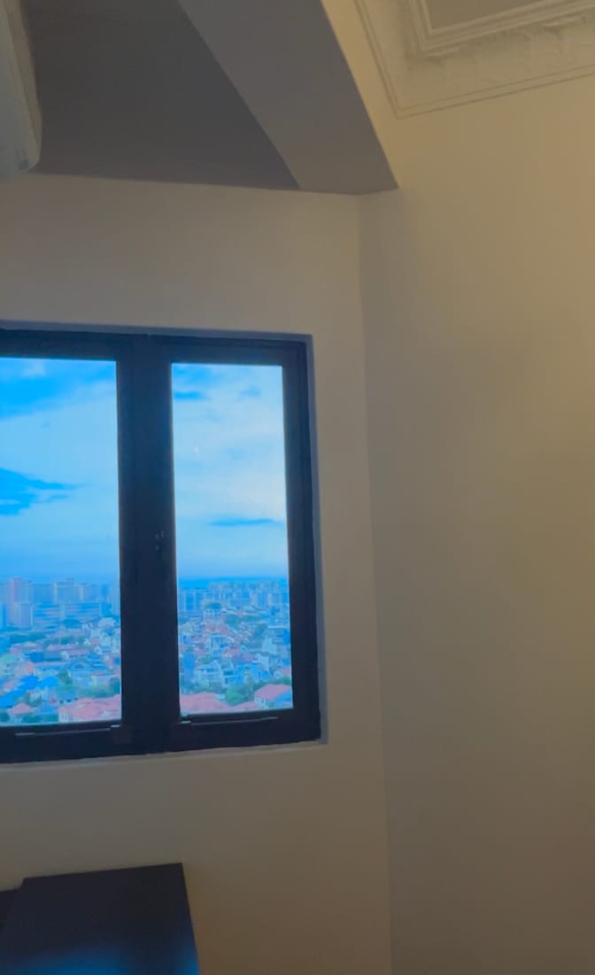 EJ's room