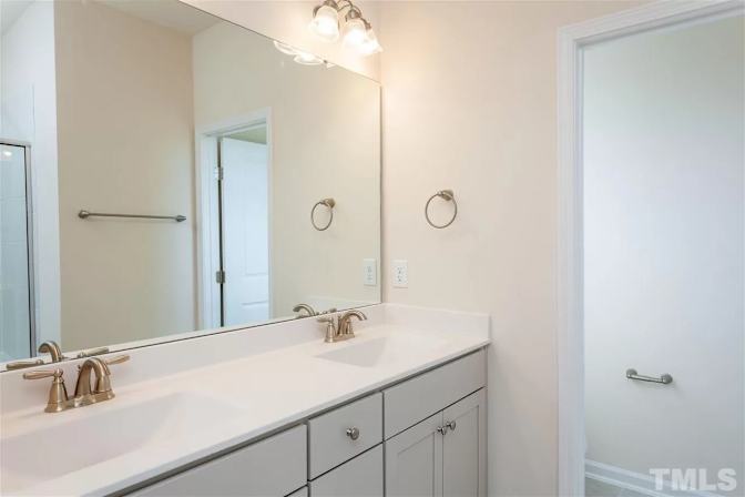 Alcove Rooms's room