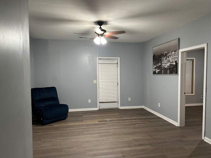 Jey's room