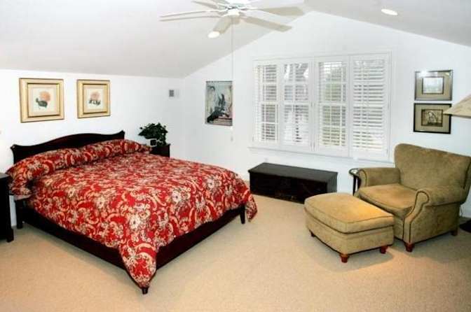 Ẽlaine's room