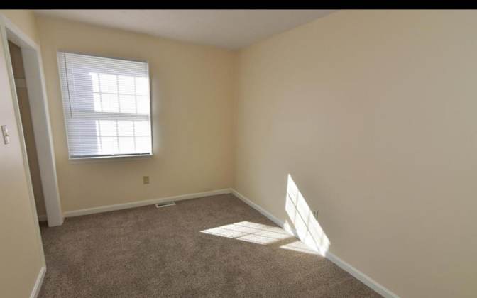 Nayara's room