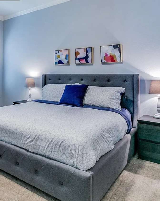 Lisa's room