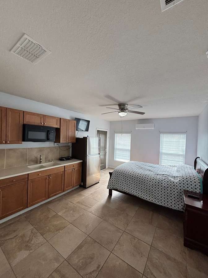 Jose's room