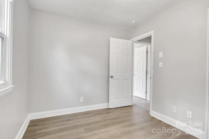 Alcove Rooms's room