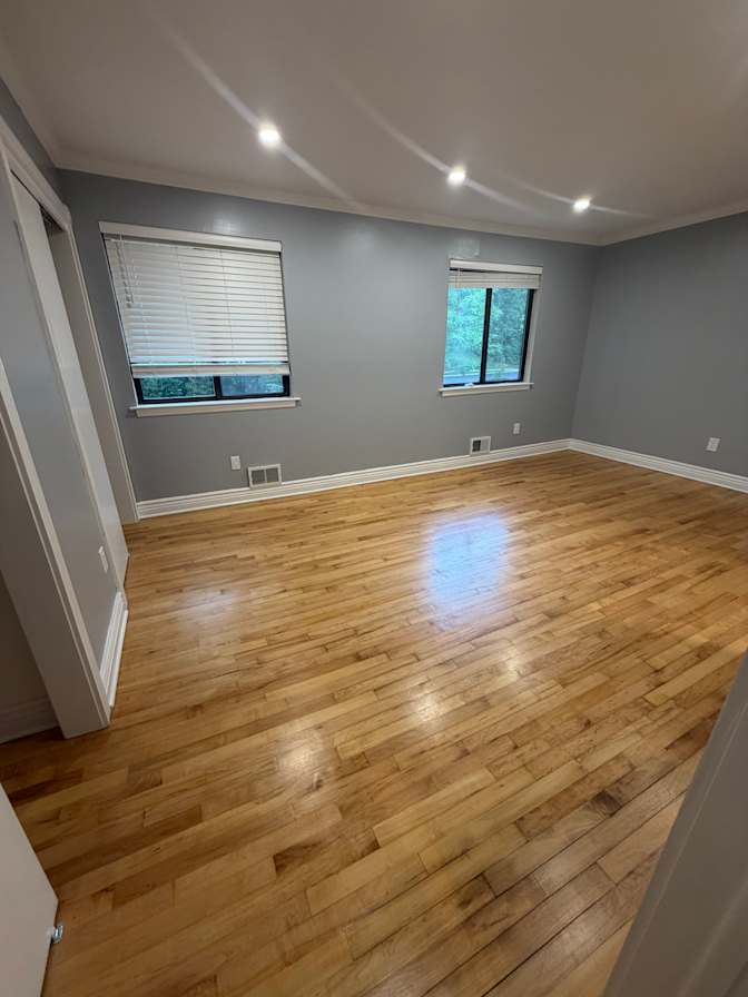saqib's room