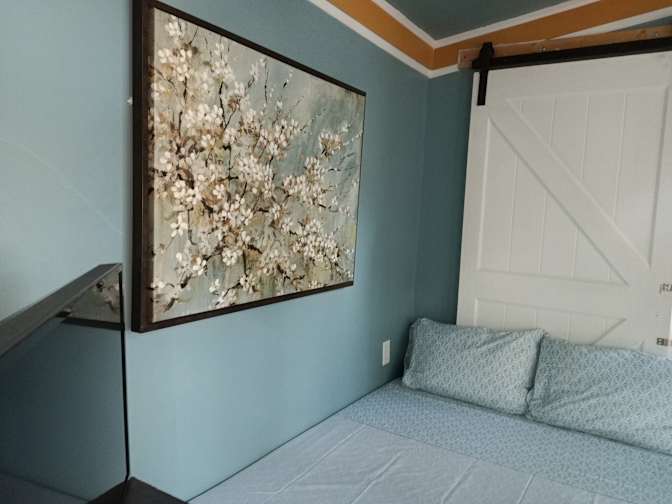 Orlanda's room