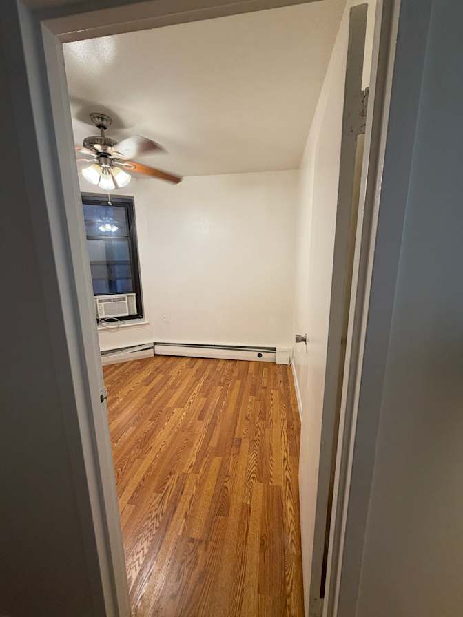 Lisa's room