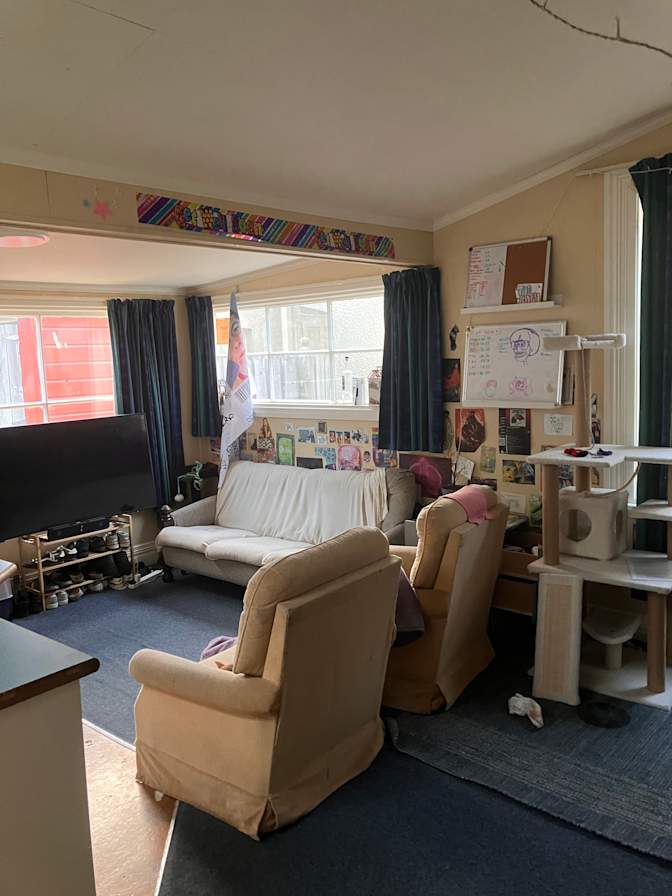Edon O'Neill's room