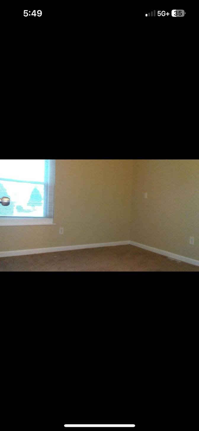Deraun's room