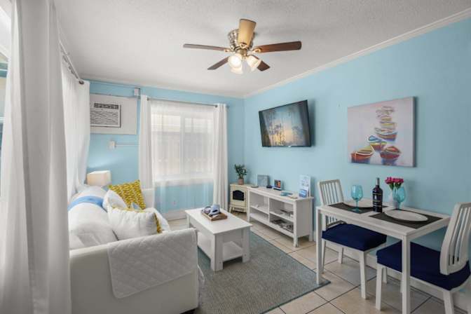 NICHOLAS's room