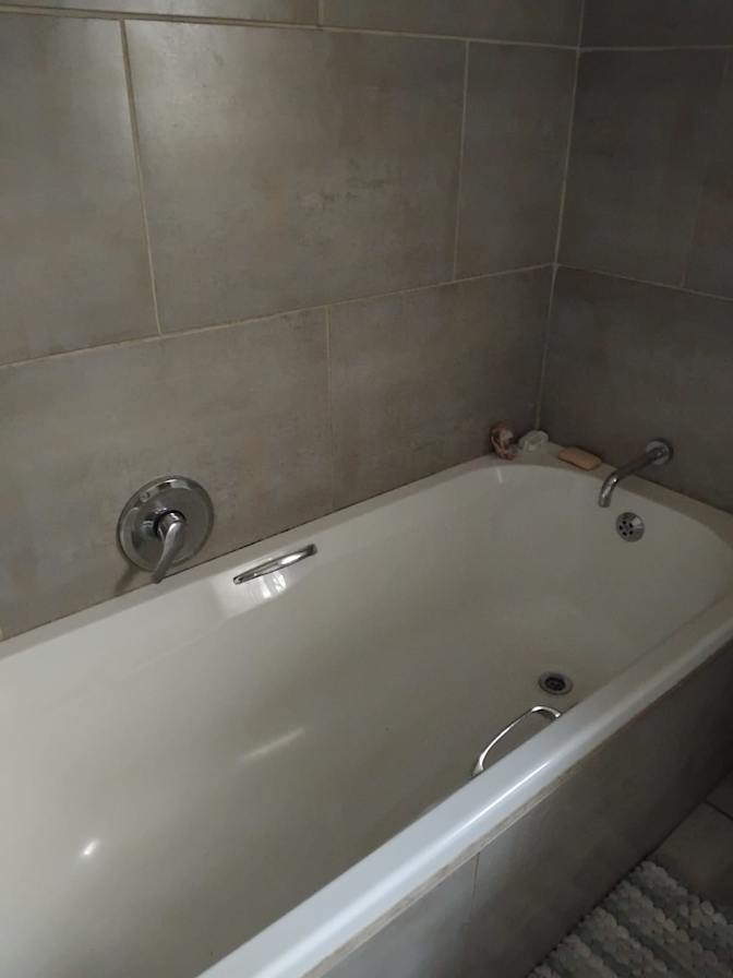 MNR JACQUES F DU PLESSIS's room