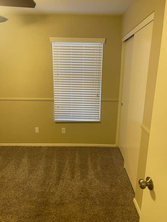 Eric Minks's room
