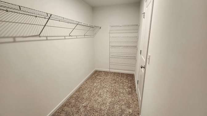 Alcove Rooms's room