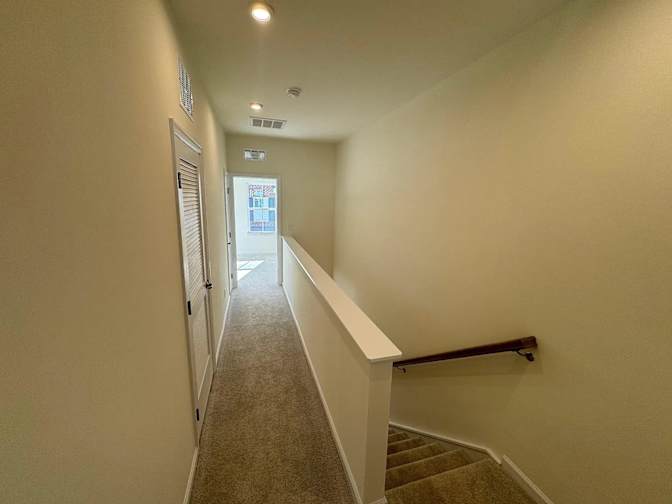 Alcove Rooms's room